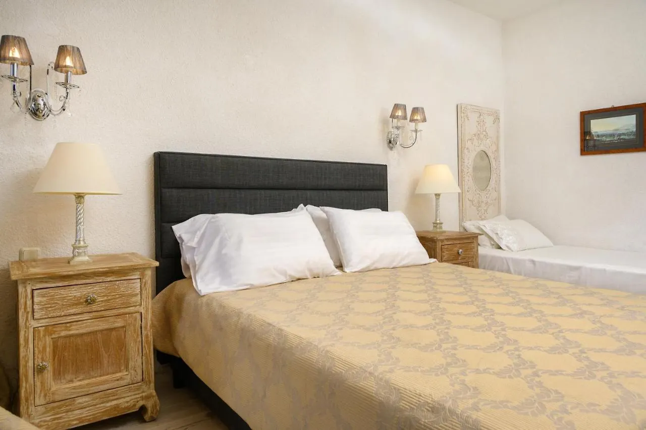***  Leandros Hotel Nea Roda Grèce