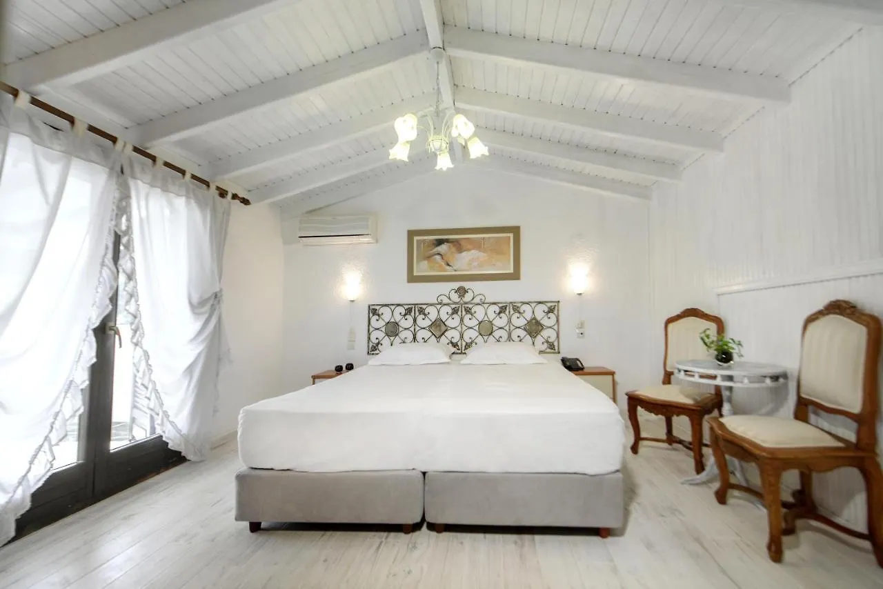 Leandros Hotel Nea Roda